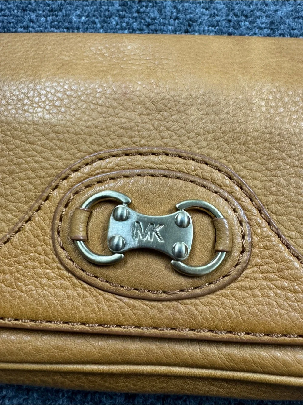 Michael Kors Tan Pebble Leather Wristlet Clutch Purse Horsebit Style Logo Clasp